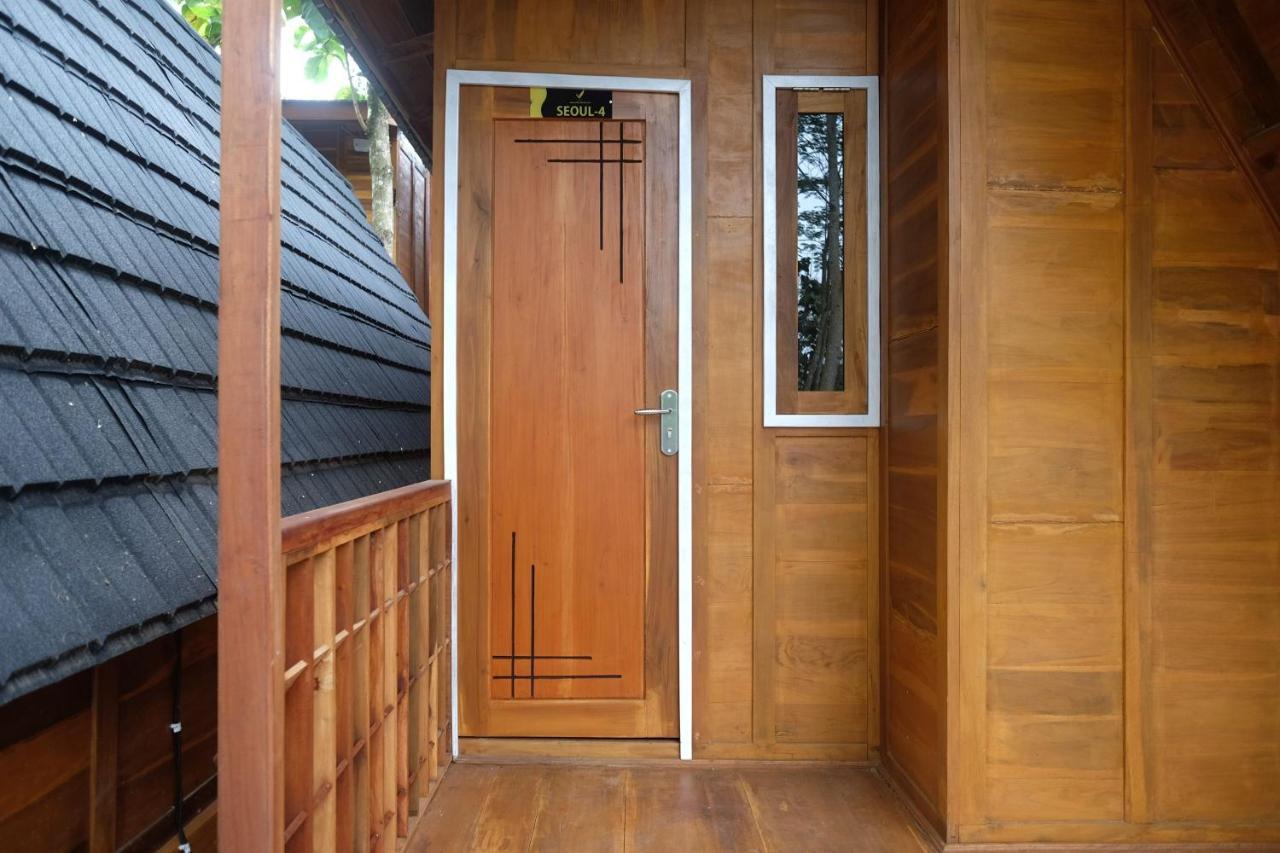 Urbanview Villa Lukulo Kebumen By Reddoorz Bagian luar foto